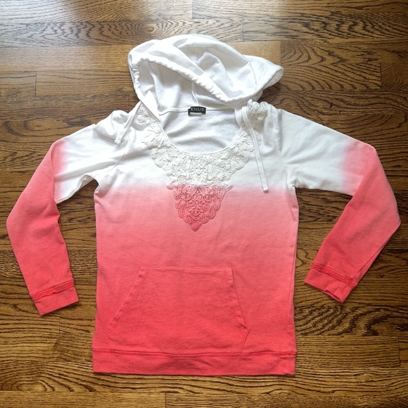Venus ombré crochet hoodie - Picture 3 of 6